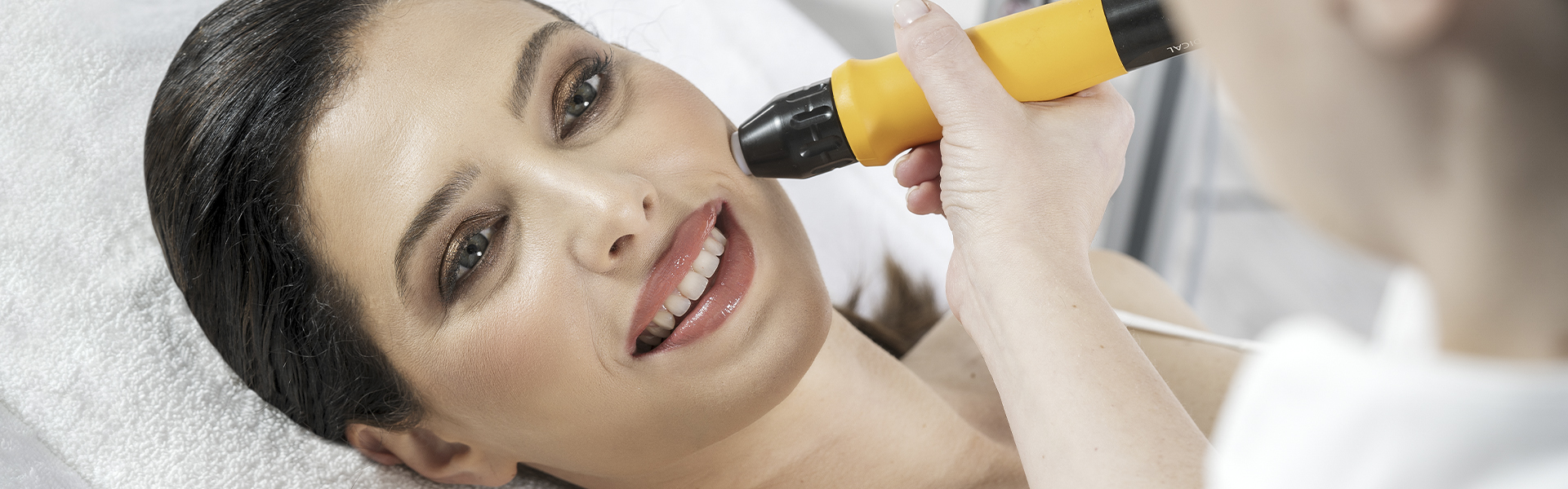 D-ACTOR® ONE »ultra« - Storz Medical Compact AWT® Aesthetics Device 2